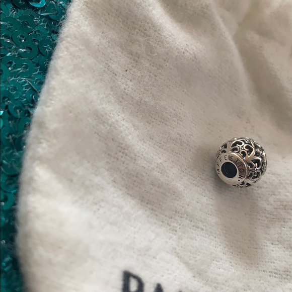 AUTHENTIC PANDORA CHARM ESSENCE “affection” - Picture 4 of 4